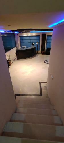 Seven Stars Hotel