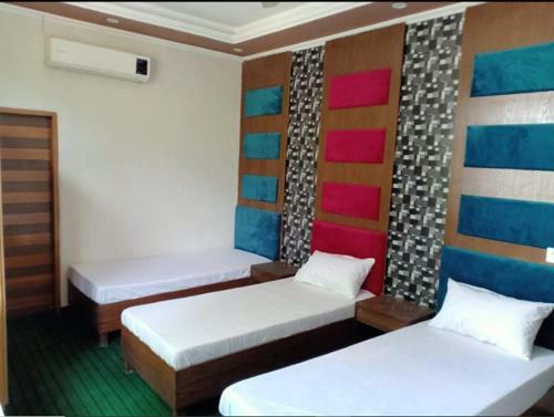 Hostal Sitara Hotel