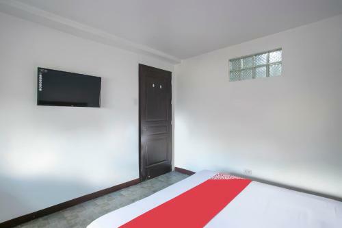Hotel Vaccinated Staff - Oyo 549 Sajj Bldg