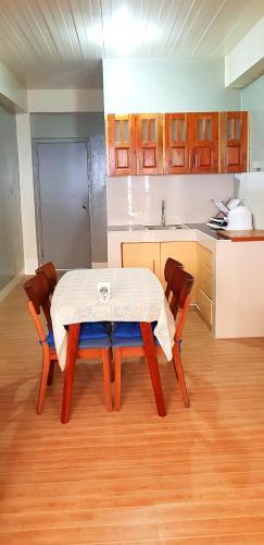 Apartamento Wanay's Rocky Mountain Homestay