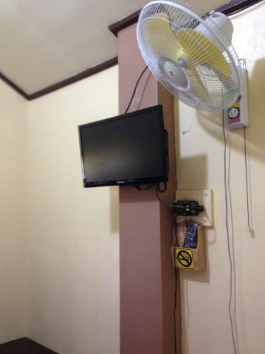 Hostal R D J Homestay