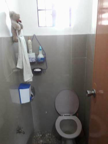 Hostal R D J Homestay