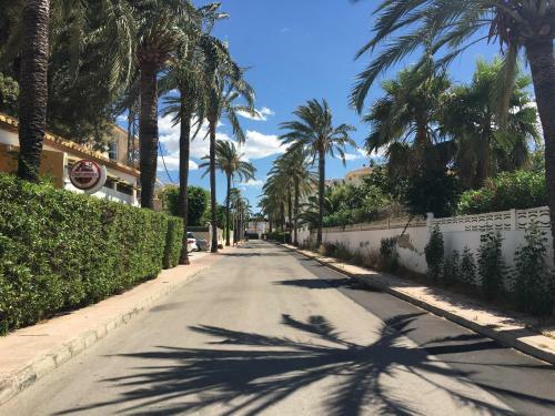 Casa Con Jard�n En Denia