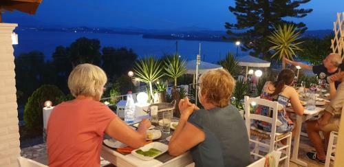 Stefanosplace Aparthotel Sea View