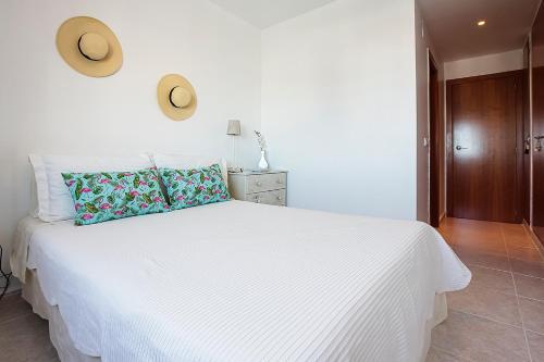 2-bed Attic Apartment In Denia For 6