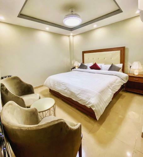 Grand Luxury Hotel