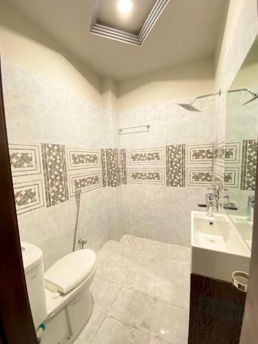 Grand Luxury Hotel