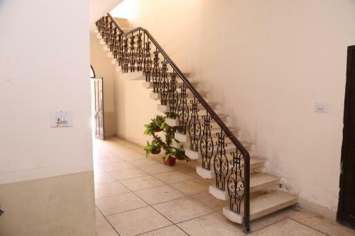 Hostal Hotel Sereena Residence