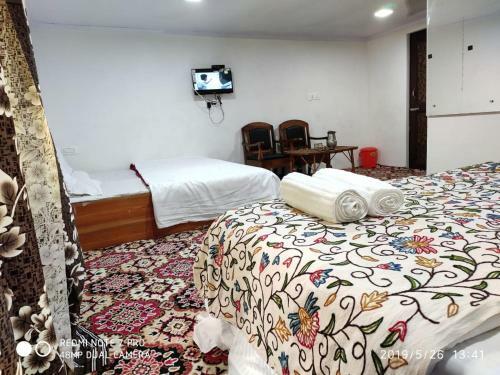 Hotel Chinar Palace