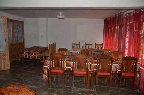 Hotel Chinar Palace
