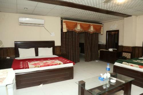 Hotels Multan