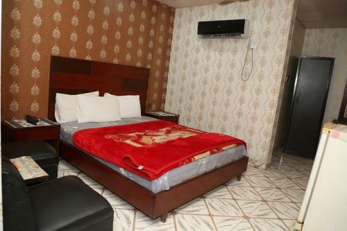 Hotels Multan