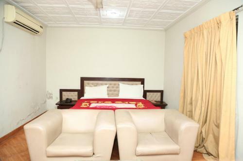 Hotels Multan