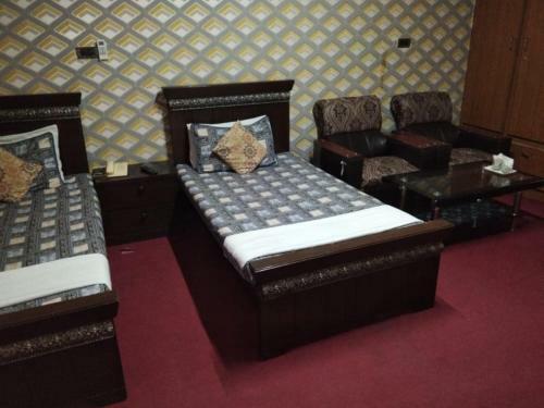 Hotel Paradise Plus