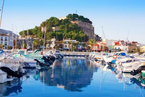 Marvelous Villa With Panoramic Sea View & Pool