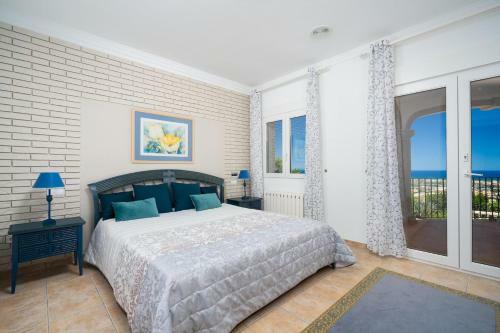 Marvelous Villa With Panoramic Sea View & Pool