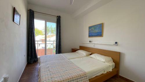 Lovely 2-bed Apartment Just 200 M From The Beach