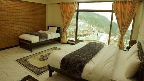 Grand Taj Hotel