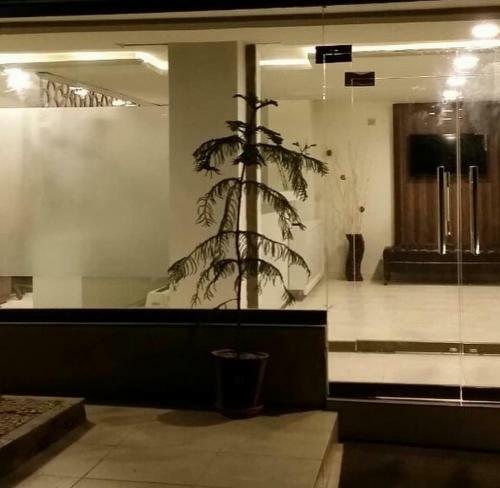 Cosy Knock Hotel