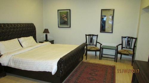 Cosy Knock Hotel