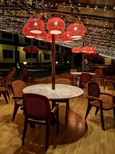 Cosy Knock Hotel