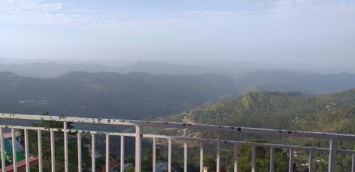 Hostal Awesome Murree View, Honeymoon Suite Room