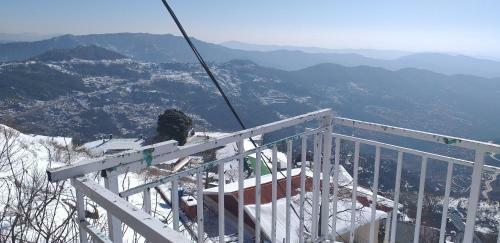 Hostal Awesome Murree View, Honeymoon Suite Room