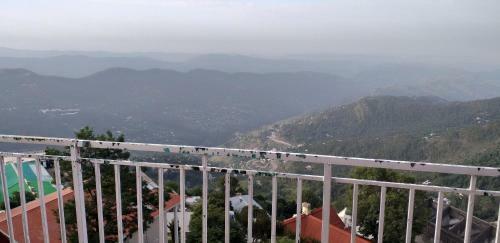 Hostal Awesome Murree View, Honeymoon Suite Room
