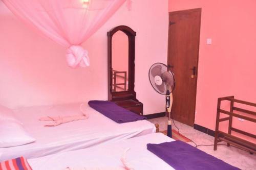 Hostal Mountain Top Guest