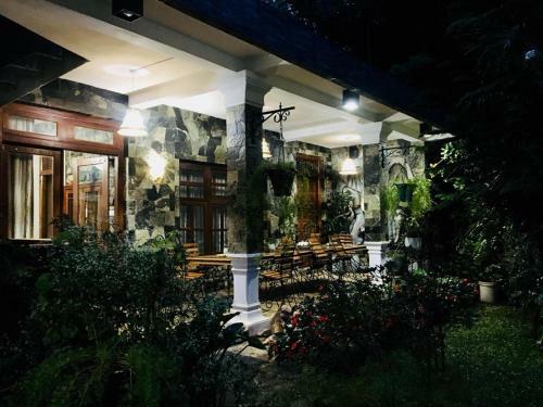 Hotel Diyon Bungalow
