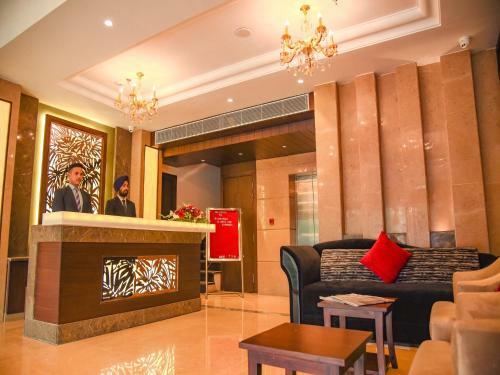 Hotel Bharawan Clarks Inn Express