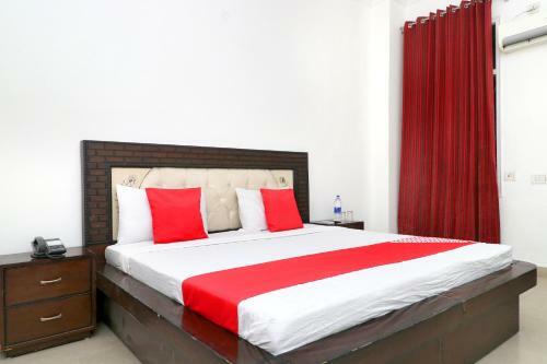 Oyo 27011 Hotel Canal View