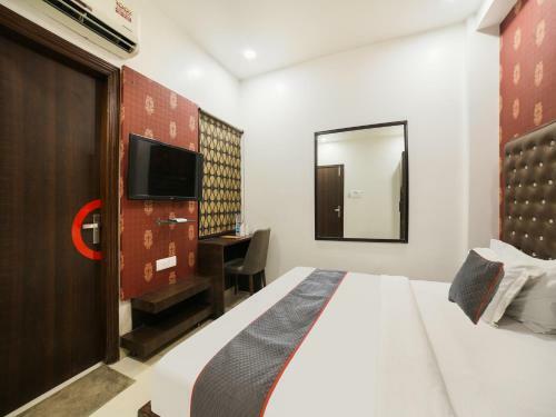 Oyo Townhouse 615 Hotel Pearl Inn