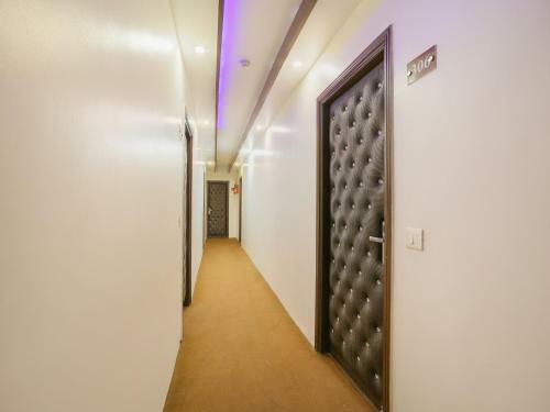Oyo Townhouse 615 Hotel Pearl Inn