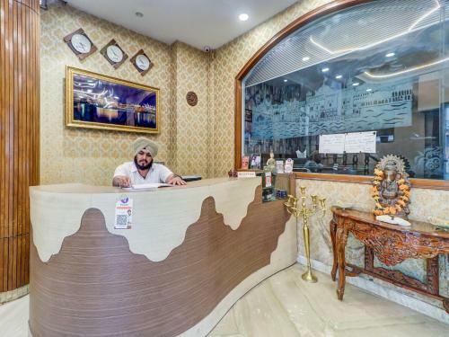 Oyo Capital O 73432 Hotel Divine