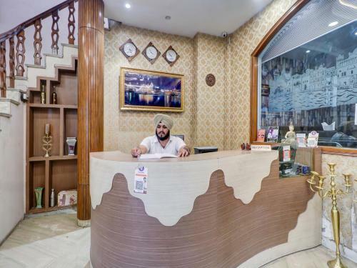Oyo Capital O 73432 Hotel Divine