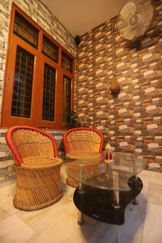 Bed & Breakfast Karta-purakh An Ayurvedic Stay