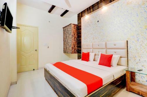 Oyo 80354 Hotel Dream House