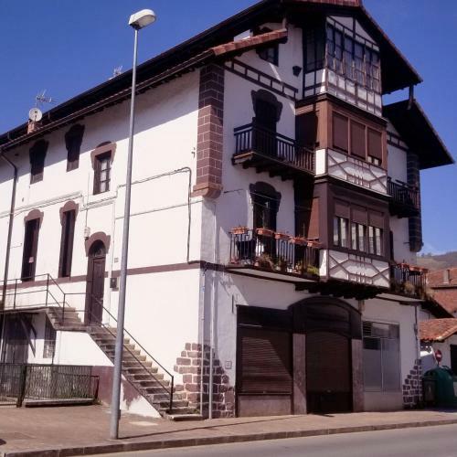 Apartamentos Elizondo Center