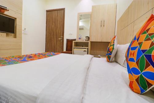 Fabhotel Prime Welcome Inn2