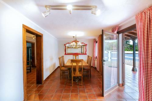 Villa Monta�a Colorada