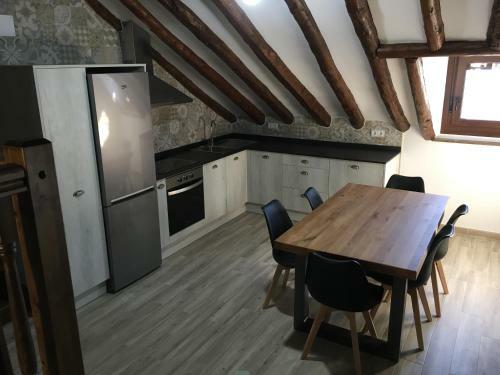 Apartamentos Bajo Pe�a