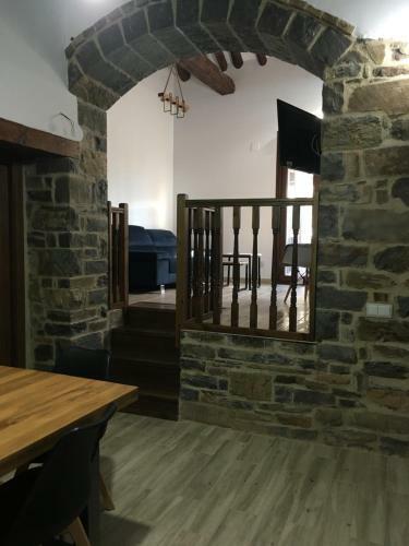 Apartamentos Bajo Pe�a