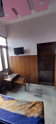 Hostal Kanta Devi Guest House