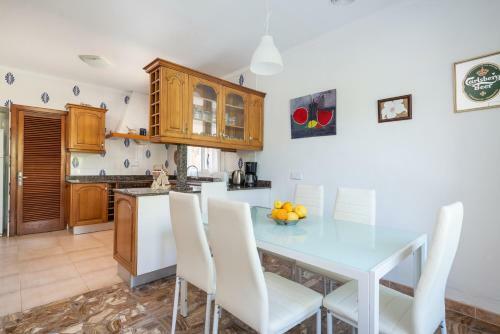 Can Malondra, Villa Para 8 Con Piscina Y Jardines
