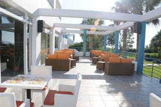 Aparthotel Irina Beach Hotel
