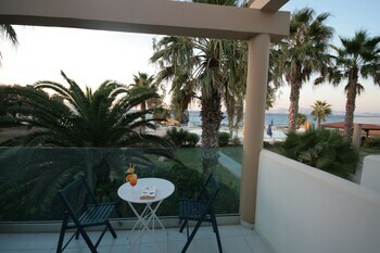 Aparthotel Irina Beach Hotel