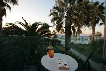 Aparthotel Irina Beach Hotel