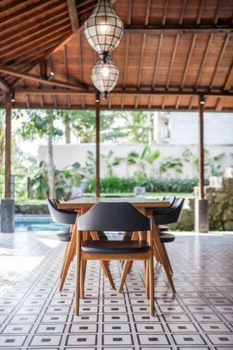 The Villa Rossi Ubud