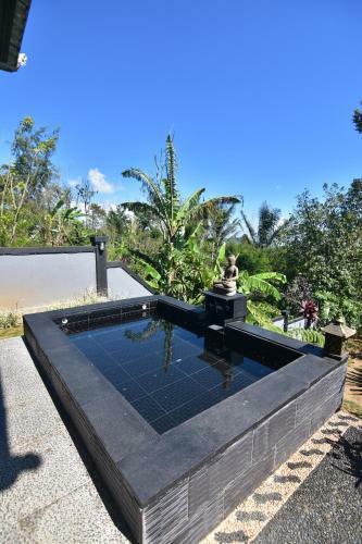 Hostal Wanagiri Cosmic Nature Villa
